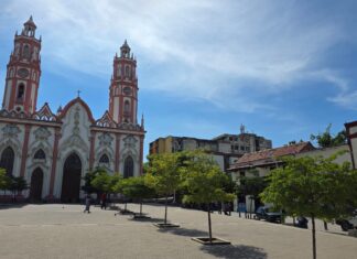 Entre cañones, libros y campanas: un paseo por el alma vieja de Barranquilla